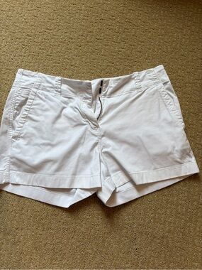 Vineyard Vines White Women's Cotton Shorts